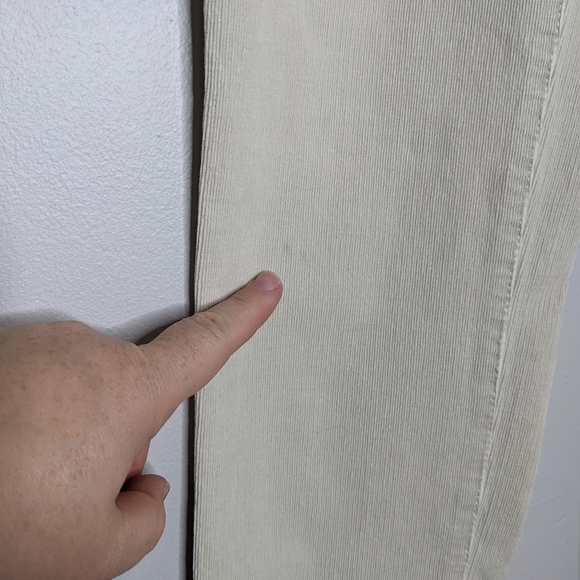 ✨3/$15 Anthro Pilcro and The Letterpress Serif cream corduroy pant 28 - Picture 3 of 11